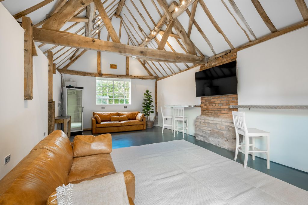 Additional image 27 of 5 bed detached house for saleOld Warwick Road, Rowington, Warwickshire CV35