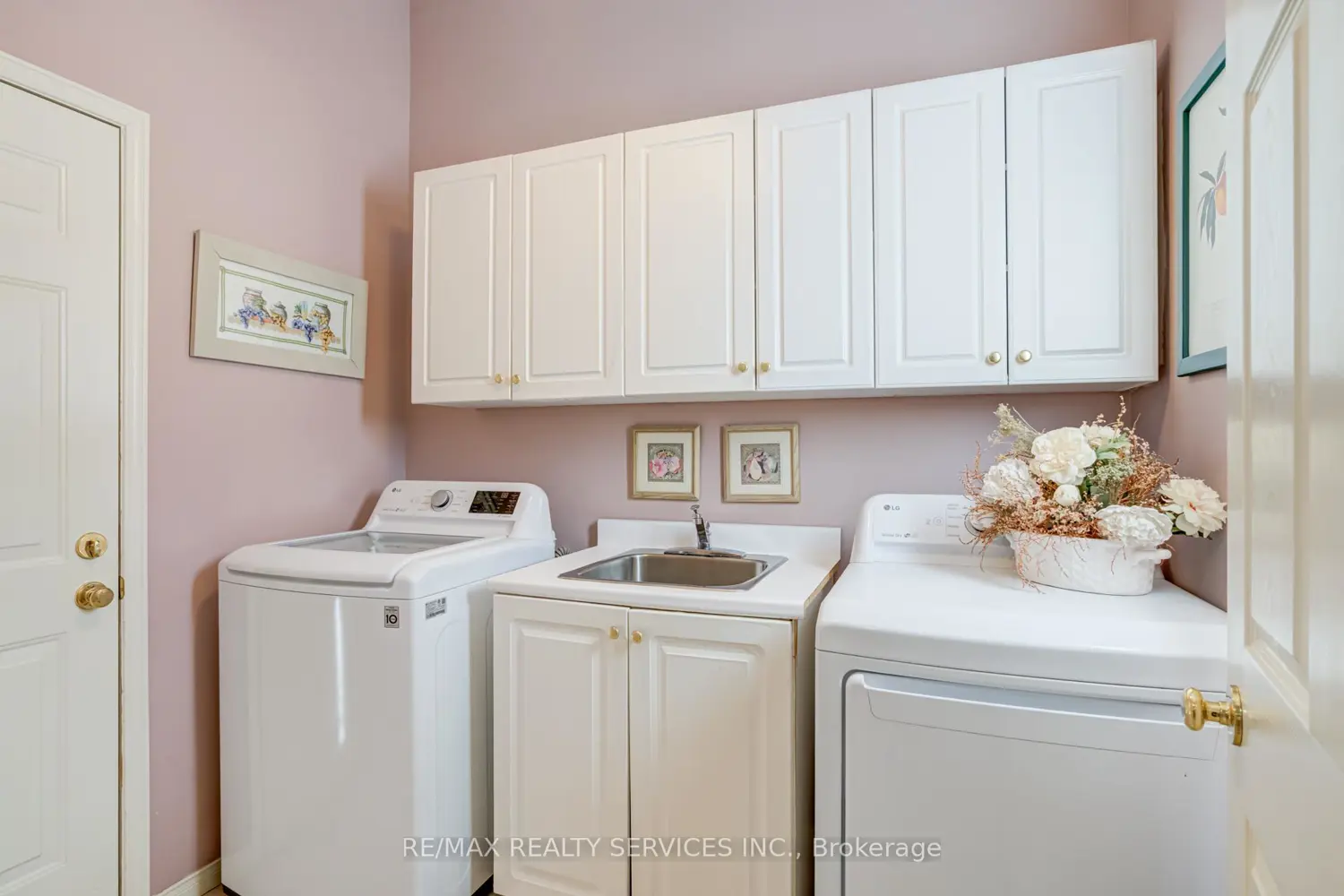 Additional image 10 of 15 Claudette Gate