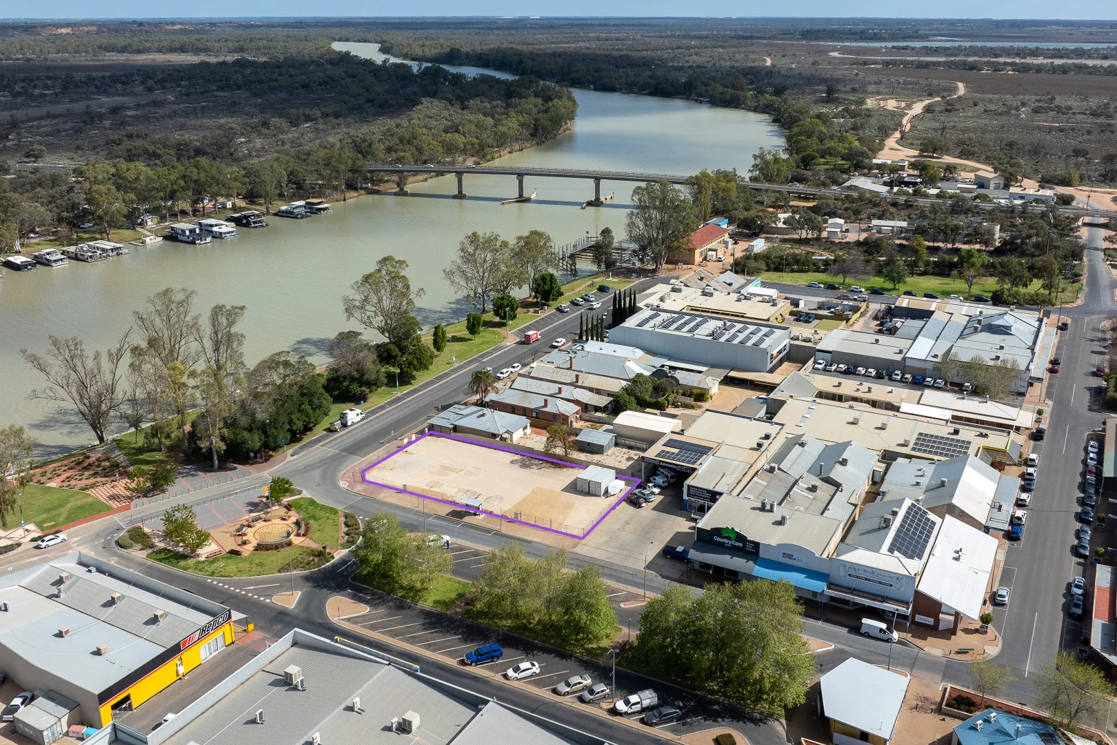 Additional image 2 of 1 Vaughan Terrace, Berri SA 5343