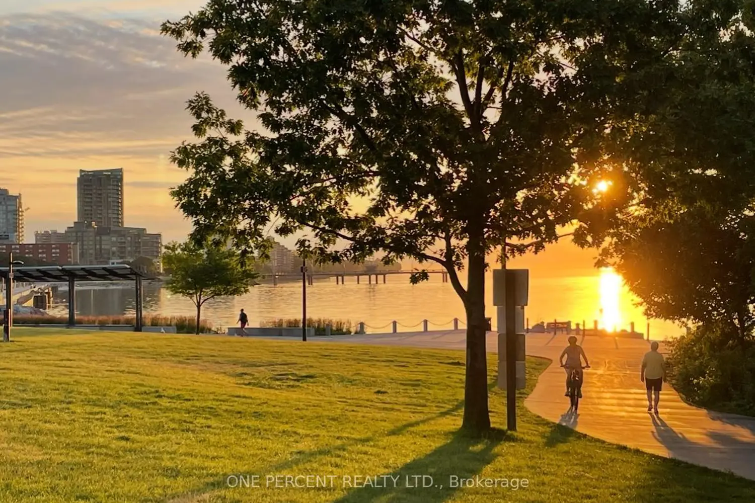 Additional image 3 of 1351 Lakeshore Road 16