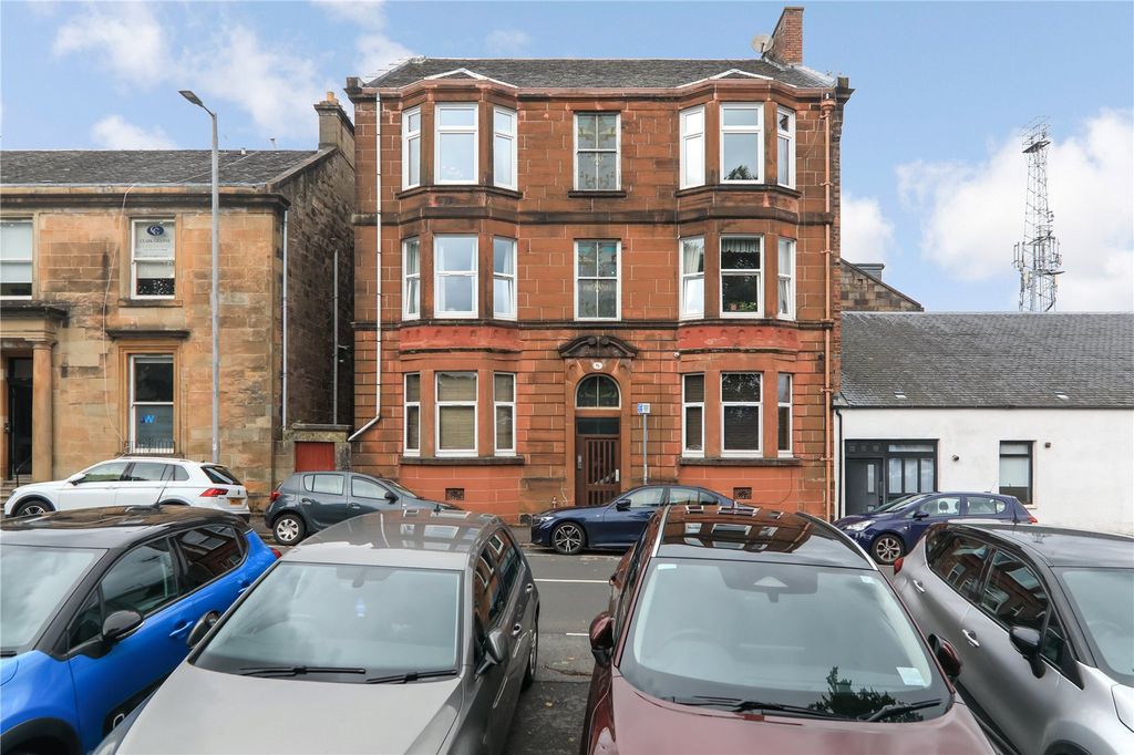 3 bed flat for saleArdgowan Square, Greenock PA16