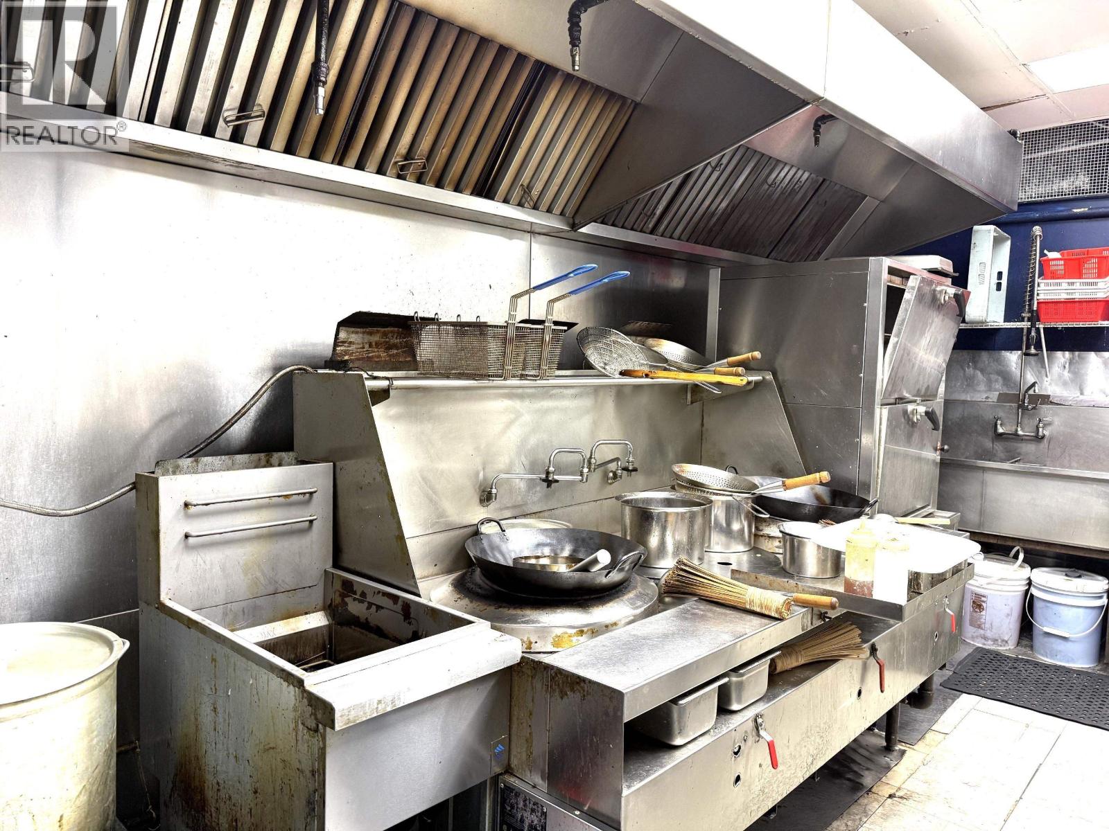 Additional image 5 of 8532 Granville Street, Vancouver, BC, V6P4Z7