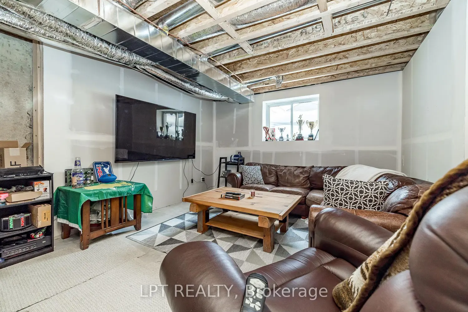 Additional image 20 of 618 Fisher Street