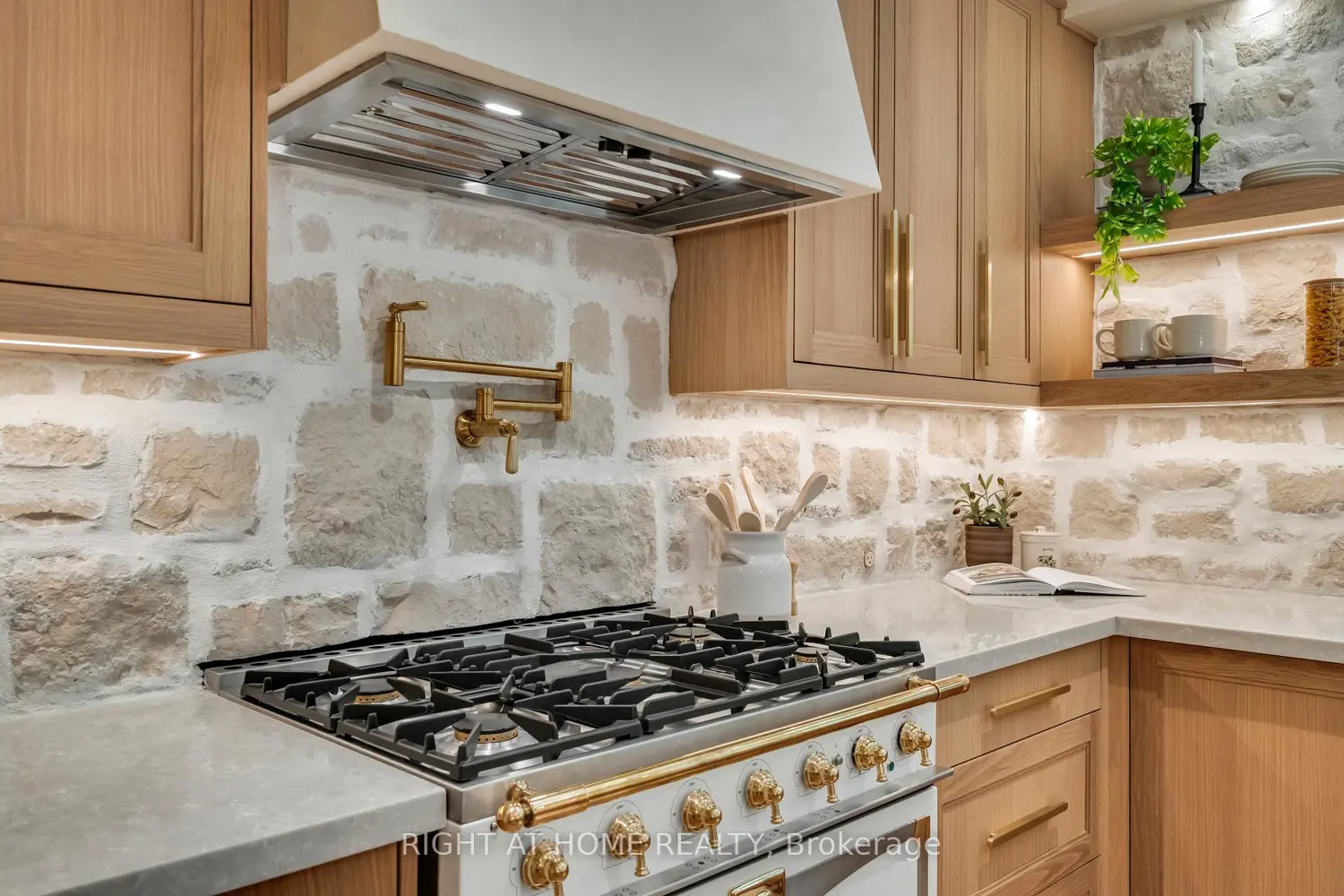 Additional image 6 of 393 Hess Street