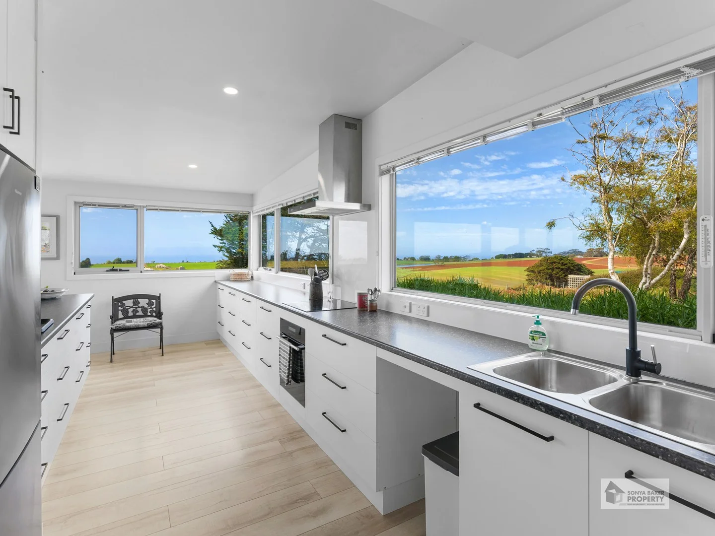 144 Baulds Road, Table Cape TAS 7325