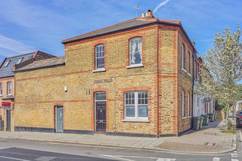 Thornbury Road, London SW2