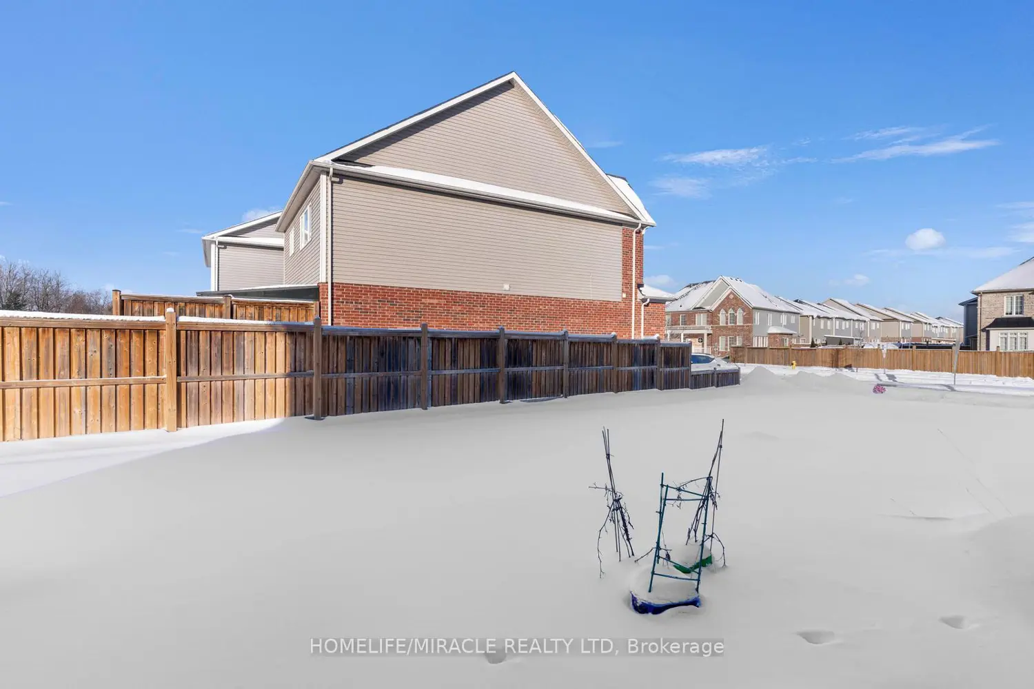 Additional image 11 of 570 Linden Drive