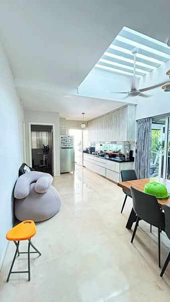 Cheap District 23 Freehold Landed for Sale!