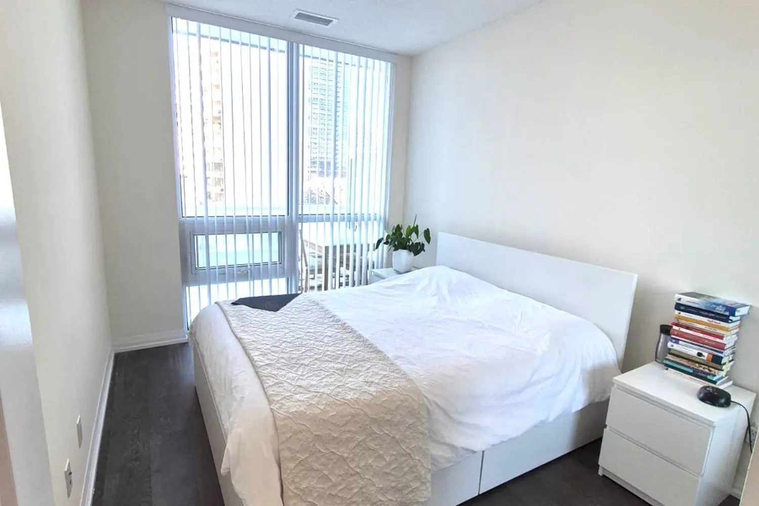 Additional image 6 of 101 Erskine Avenue 512