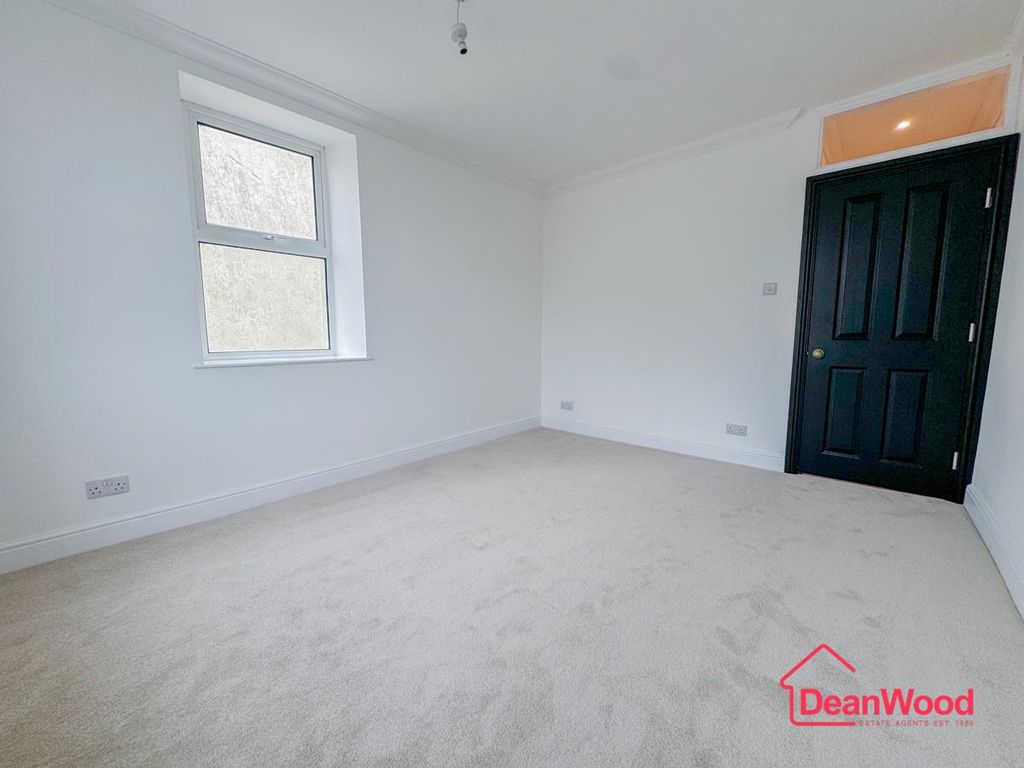 Additional image 21 of 2 bed flat for saleApartment 2, 18 Derby Square, Douglas, Isle Of Man IM1