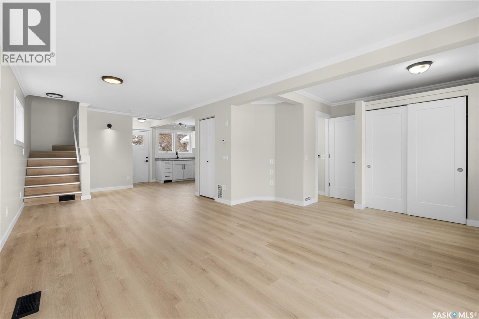 Additional image 4 of 2150 Elliott Street, Regina, SK, S4N3H2