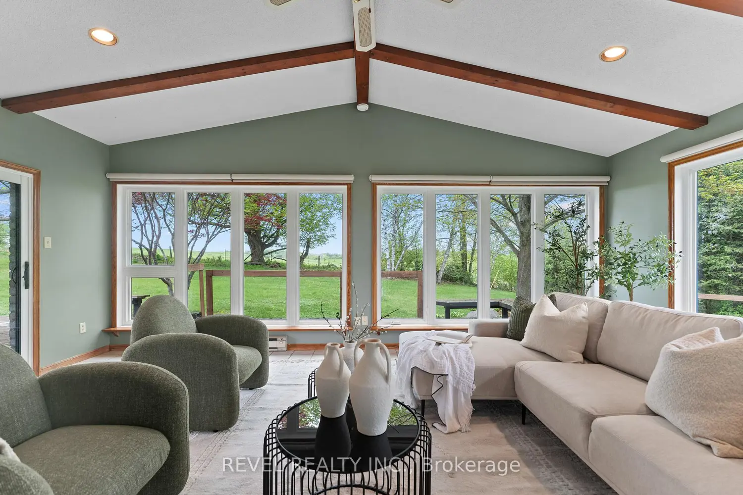 Additional image 15 of 15633 Kennedy Road