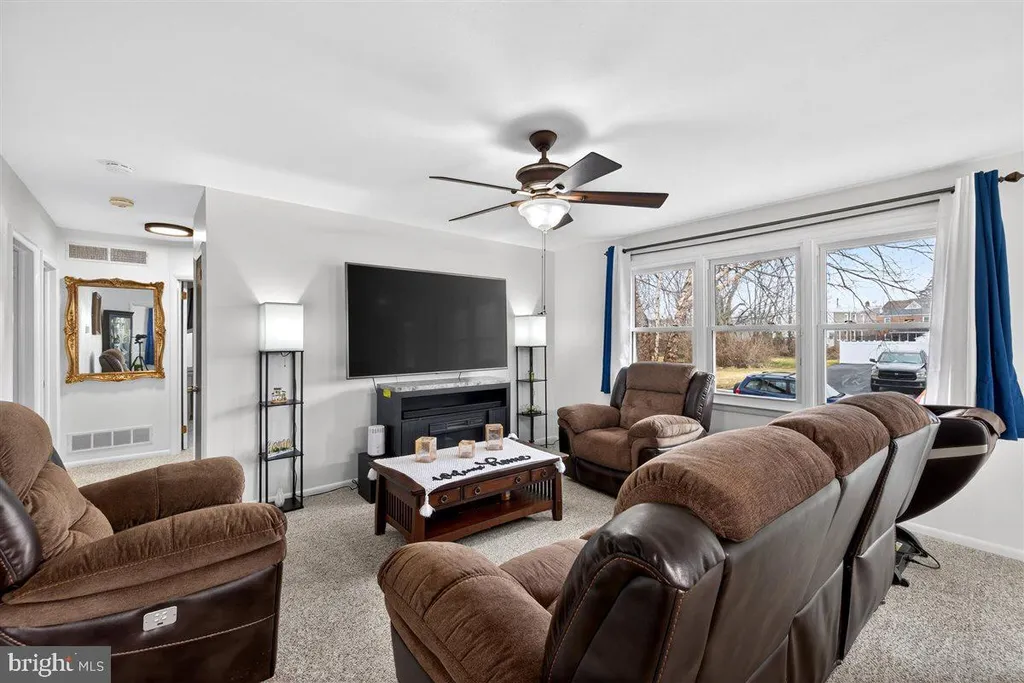 Additional image 10 of 227 Paynter Drive, Wilmington, DE 19804