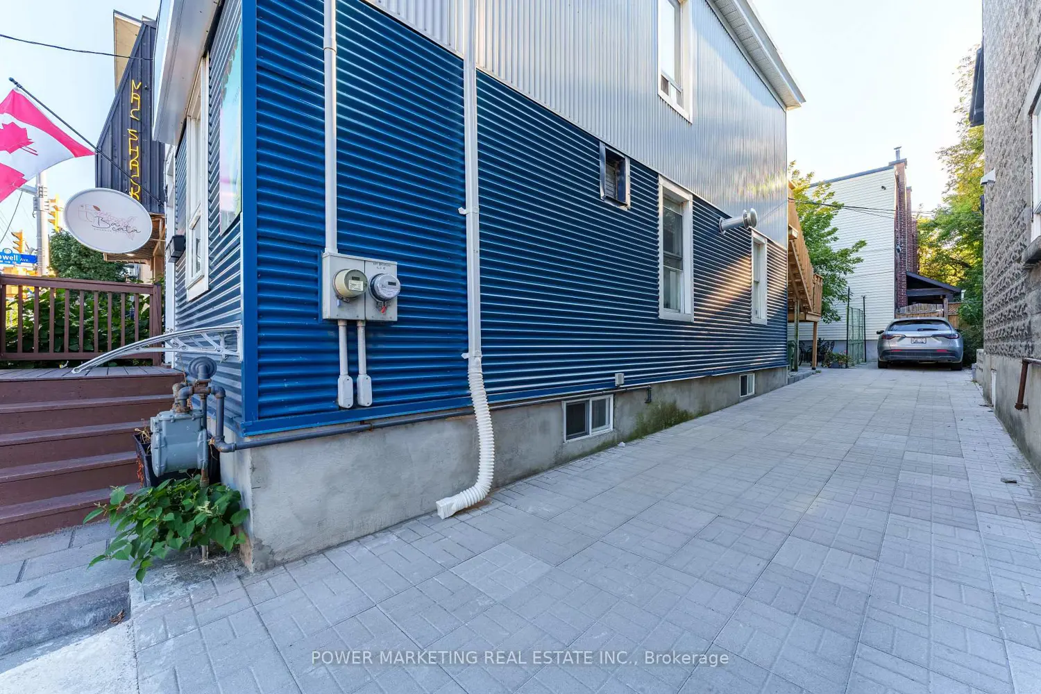684 Bronson Avenue A&B photo 2