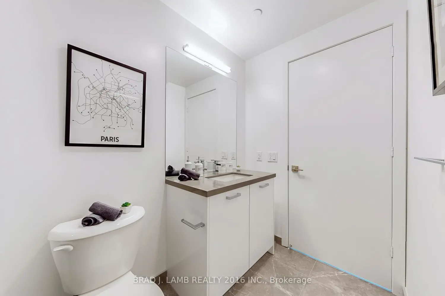 Additional image 9 of 195 Mccaul Street 1011