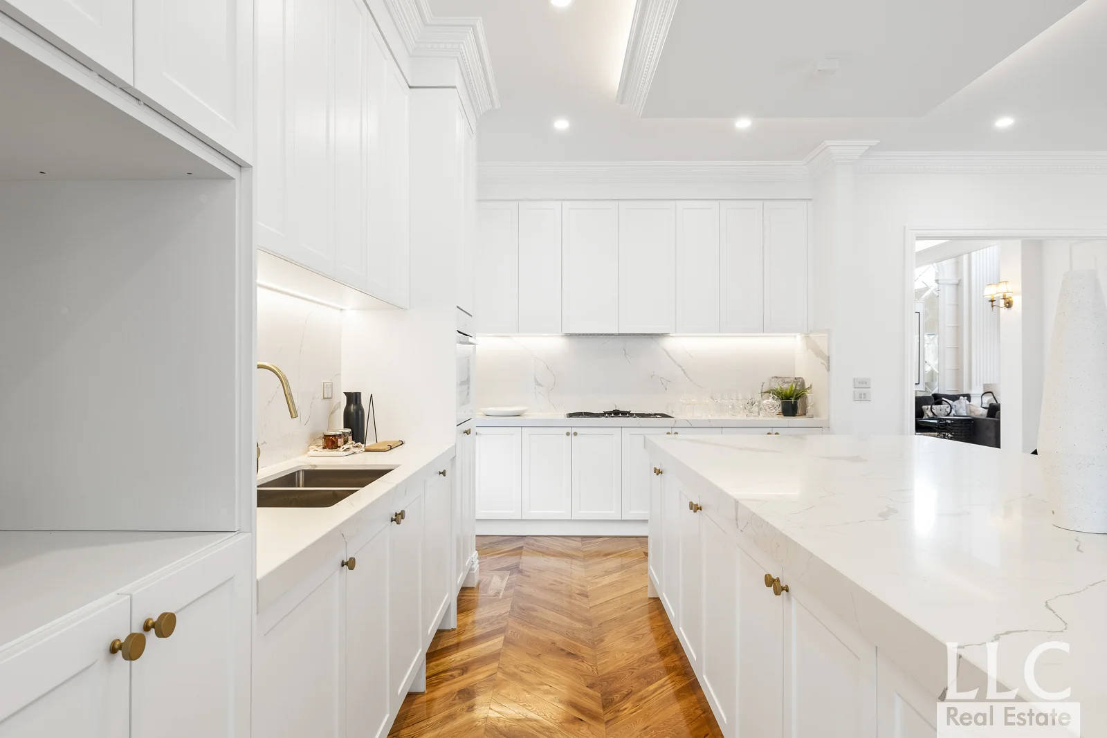 Additional image 11 of 28 Walter Street, Glen Waverley VIC 3150