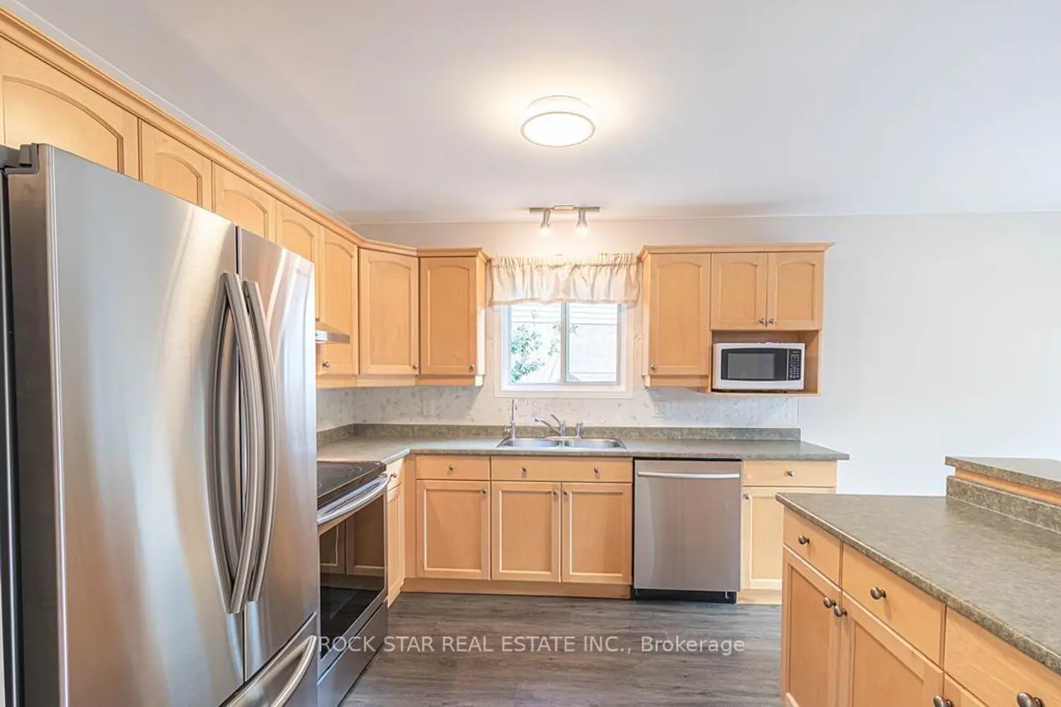 Additional image 6 of 9872 Florence Street