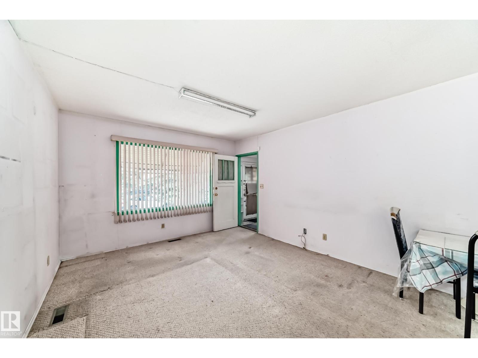 Additional image 3 of 11239 97 Street NW, Edmonton, AB, T5G1X2