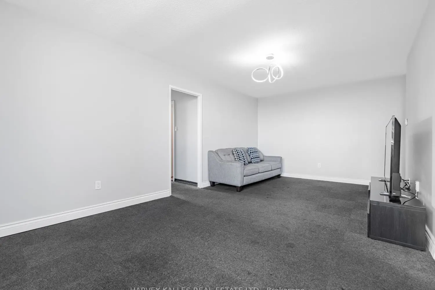 Additional image 4 of 3065 Queen Frederica Drive 505