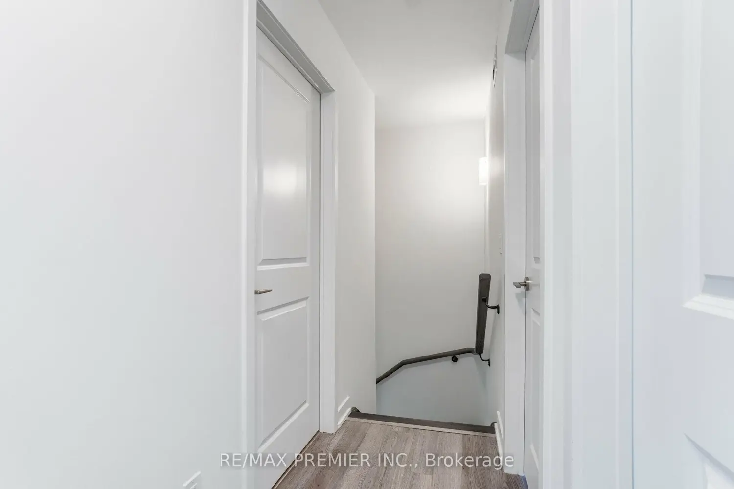 Additional image 9 of 155 Downsview Park Boulevard 116