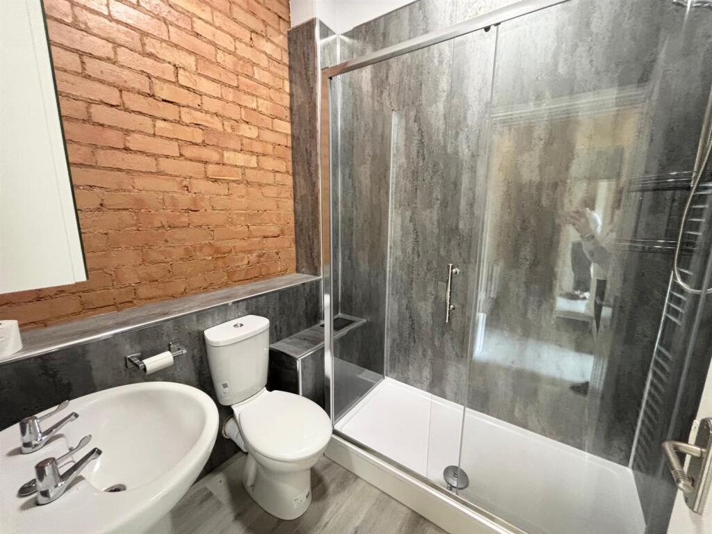 Additional image 5 of Warwick Road, Acocks Green, Birmingham