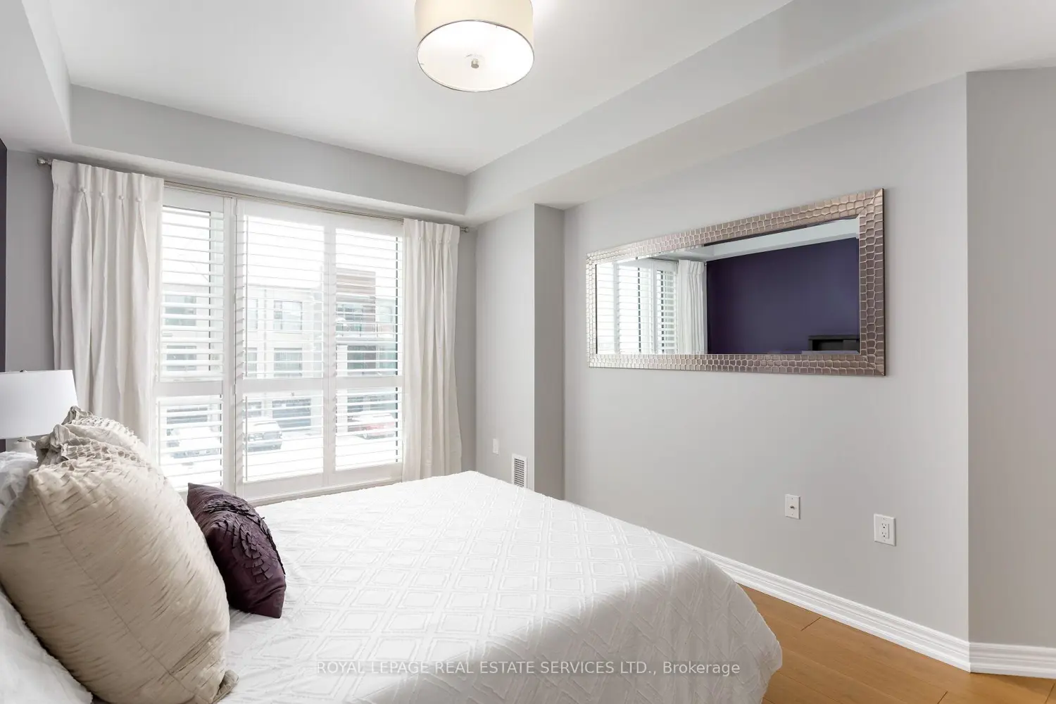 Additional image 10 of 2370 Khalsa Gate 212