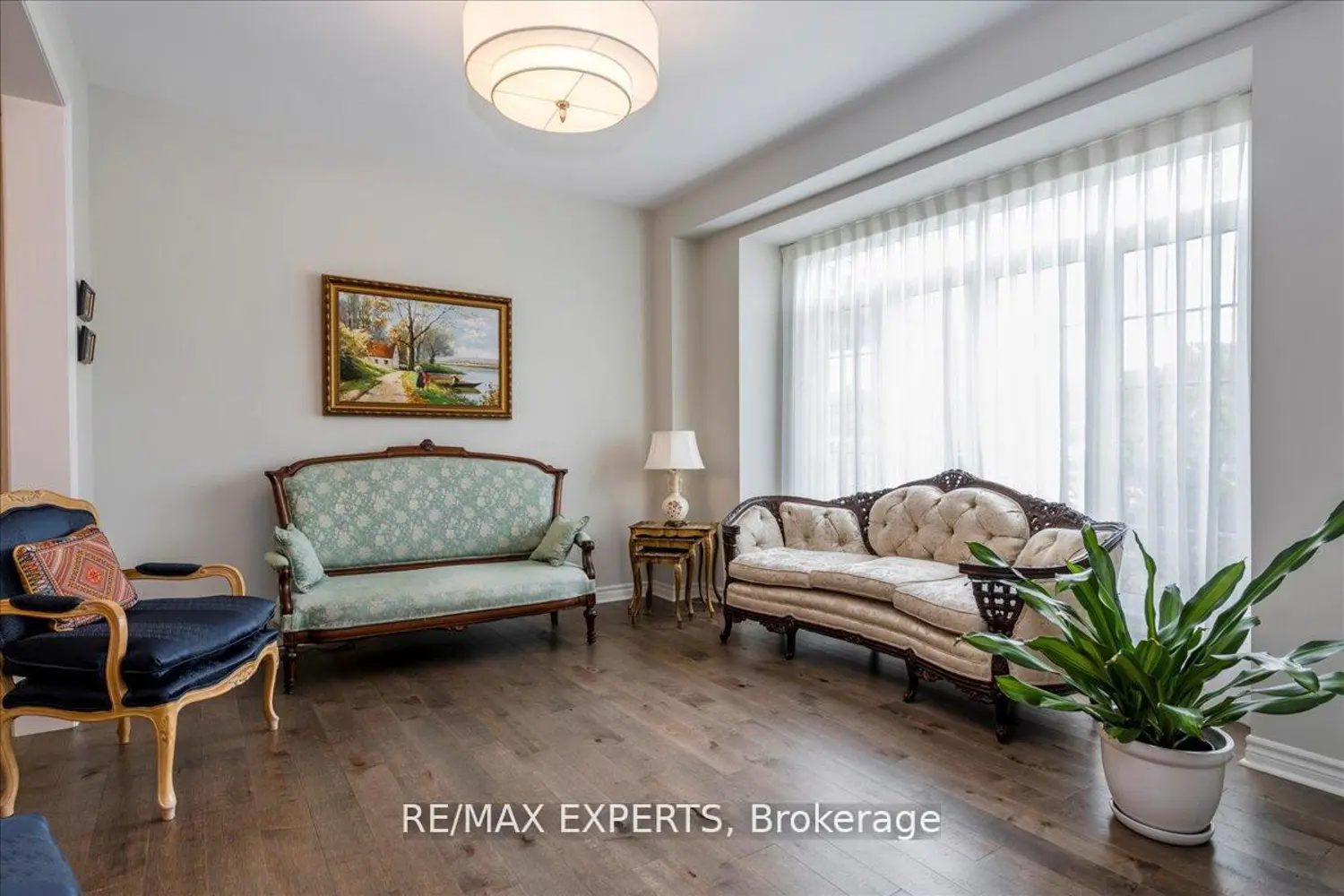 Additional image 2 of 12 Mount Crescent