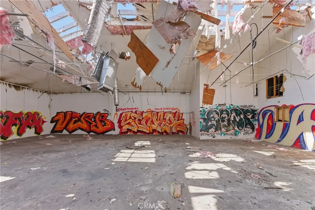 Additional image 14 of 2124 Violet St, Los Angeles, CA 90021