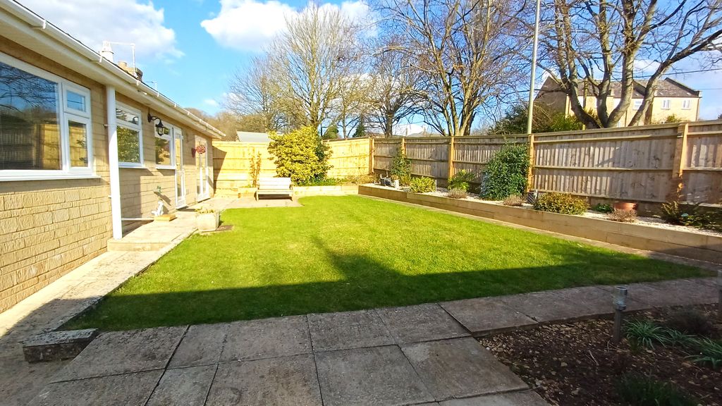 Additional image 16 of 2 bed detached bungalow for saleMarlborough Road, Chipping Norton OX7