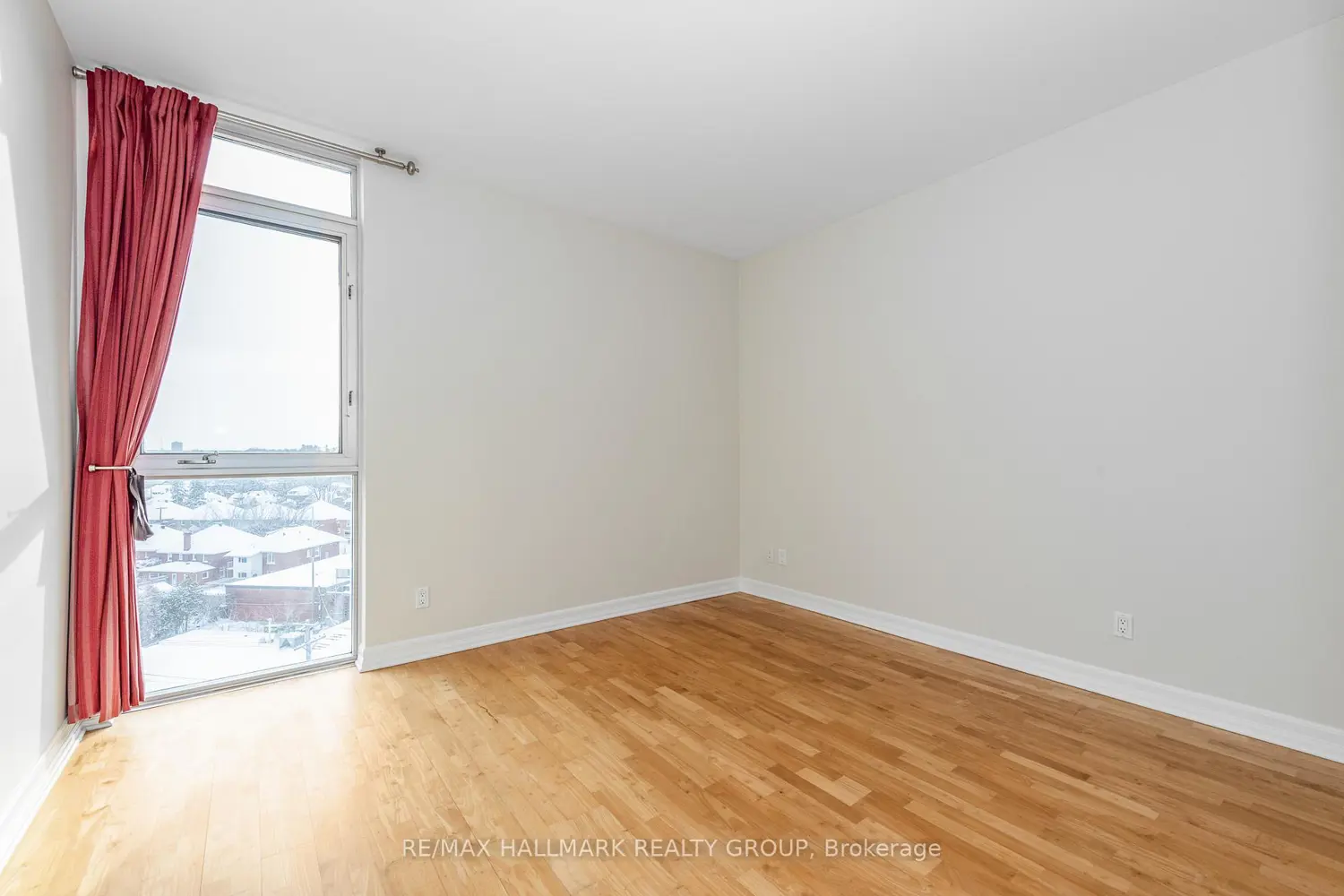 Additional image 5 of 1227 Wellington Street 702