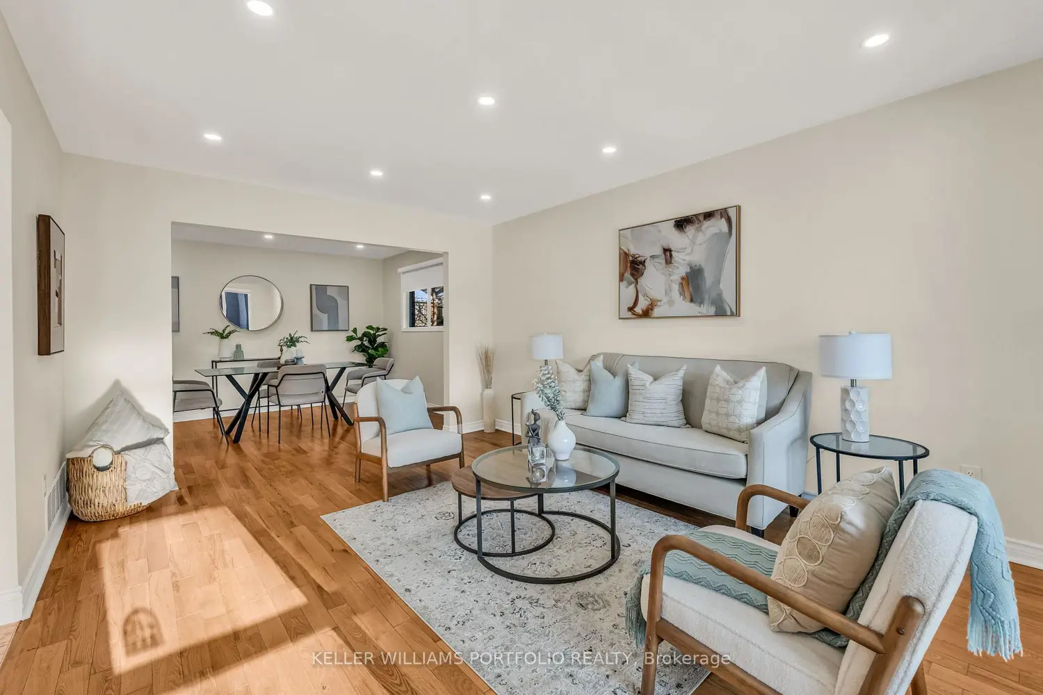 200 Lake Promenade
