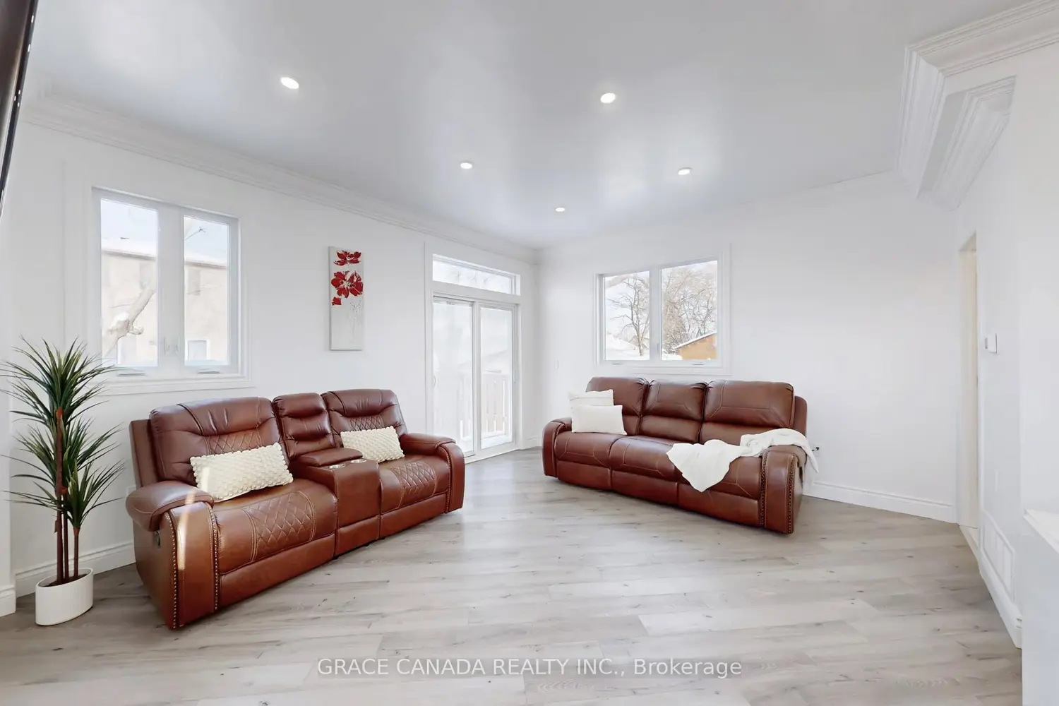 Additional image 5 of 85 Albany Avenue