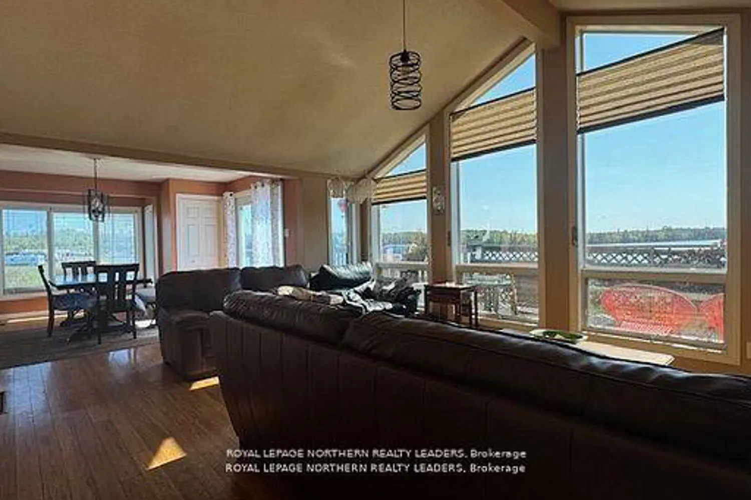 Additional image 11 of 13435 Highway 101