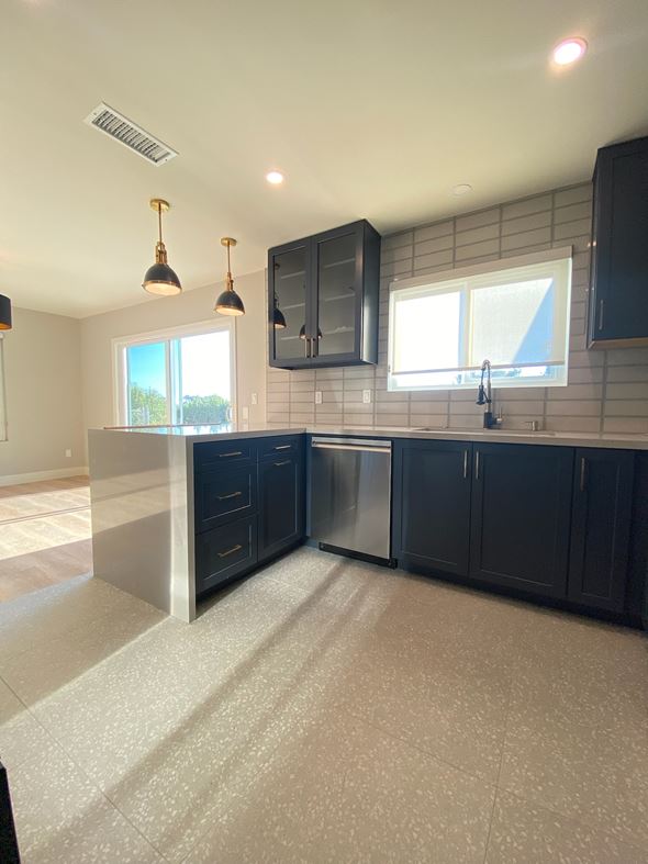 4856 Pacifica Dr, San Diego, CA, 92109