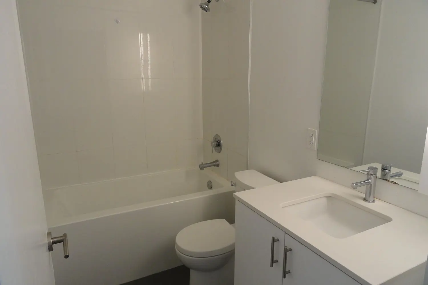 Additional image 16 of 180 Veterans Drive 509