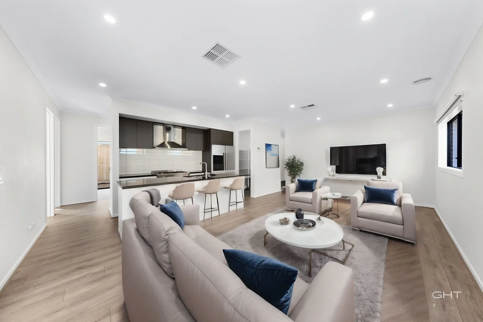 7 Erin Drive, Fraser Rise VIC 3336