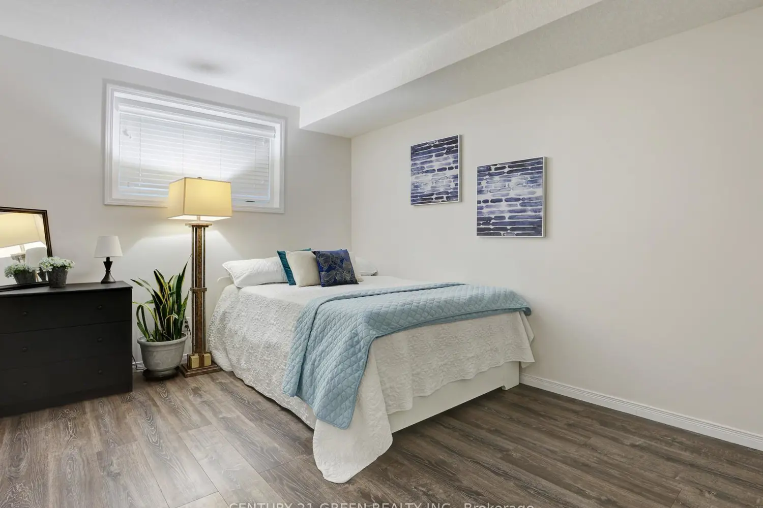 Additional image 19 of 1989 Ottawa Street 23G