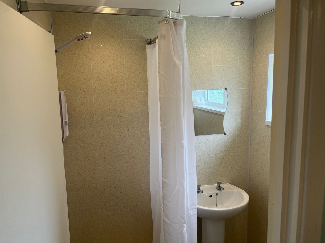 Additional image 4 of Room in a Shared House, Leabon Grove, B17, N1 7GU