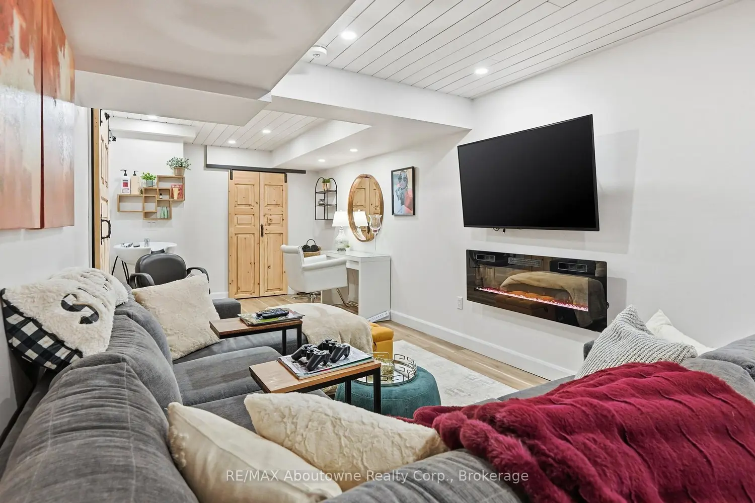 Additional image 18 of 3969 Crown Street