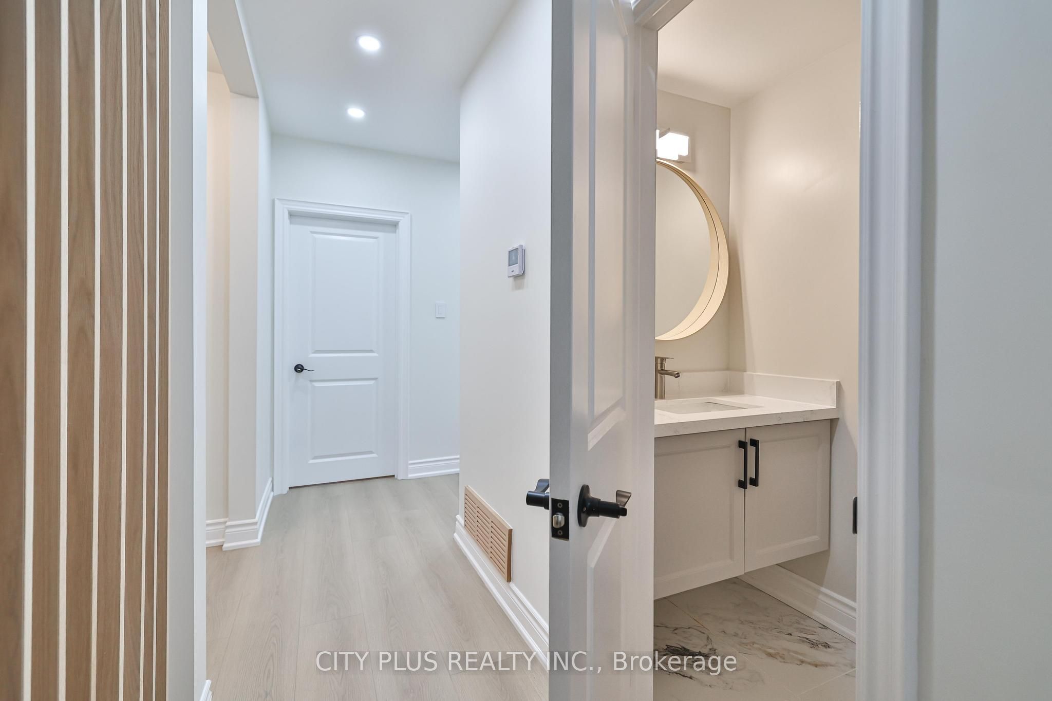 Additional image 2 of 23 Reiber Crescent, Toronto, ON, M2H 1C3
