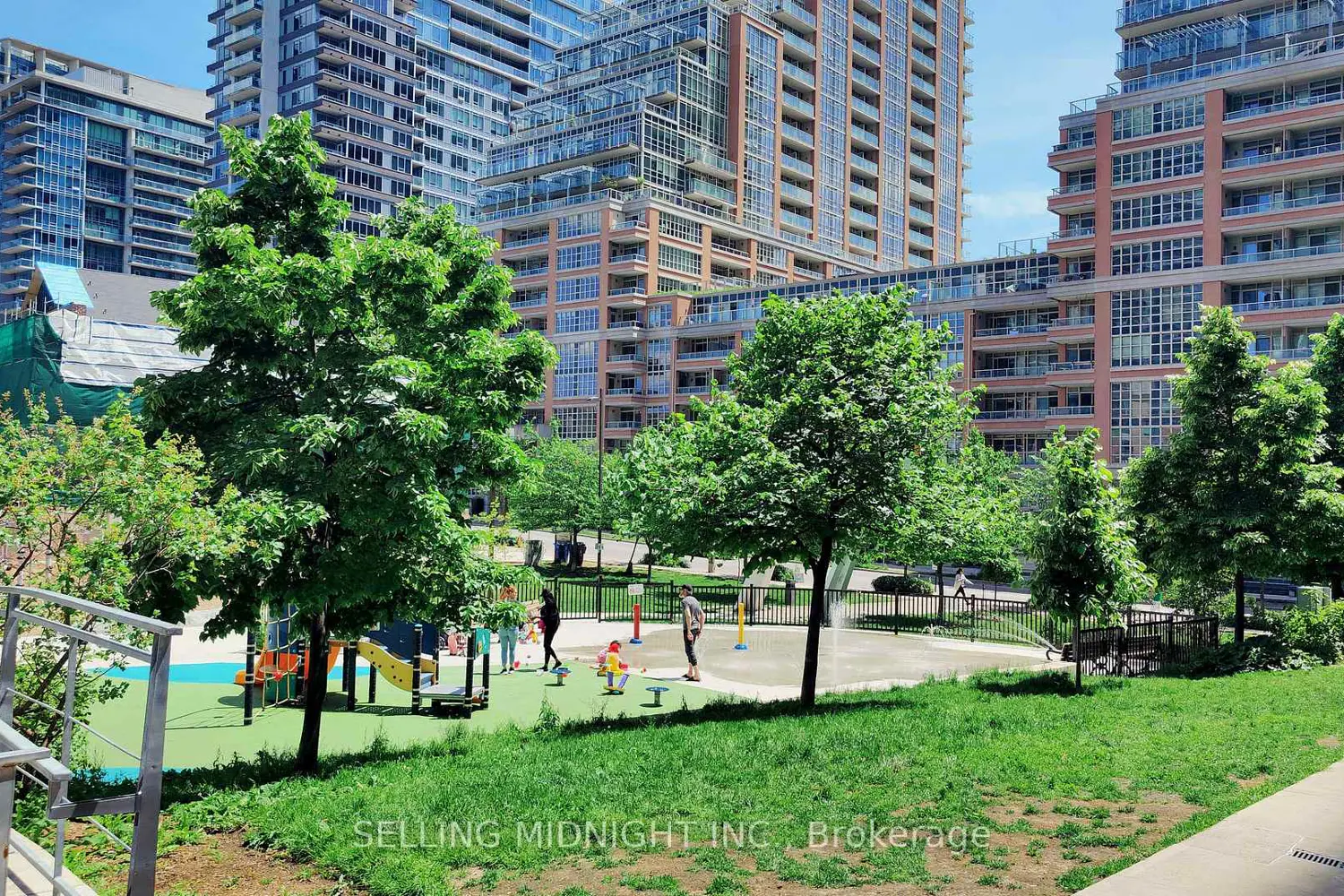 Additional image 17 of 100 Western Battery Road 711