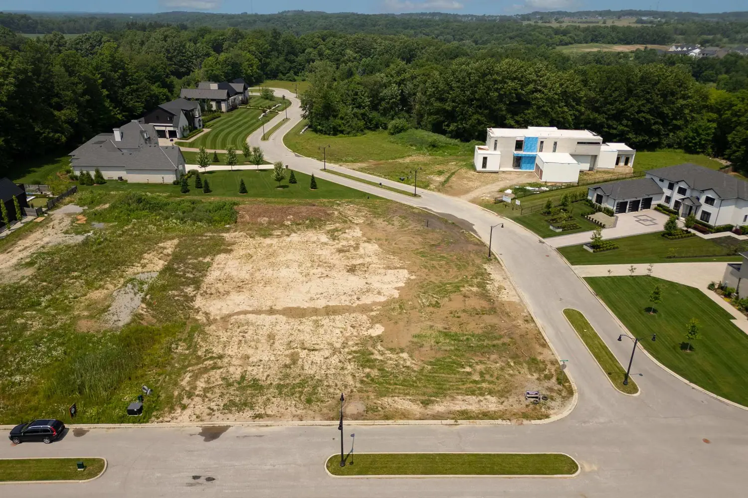 3870 South Winds Drive photo 4