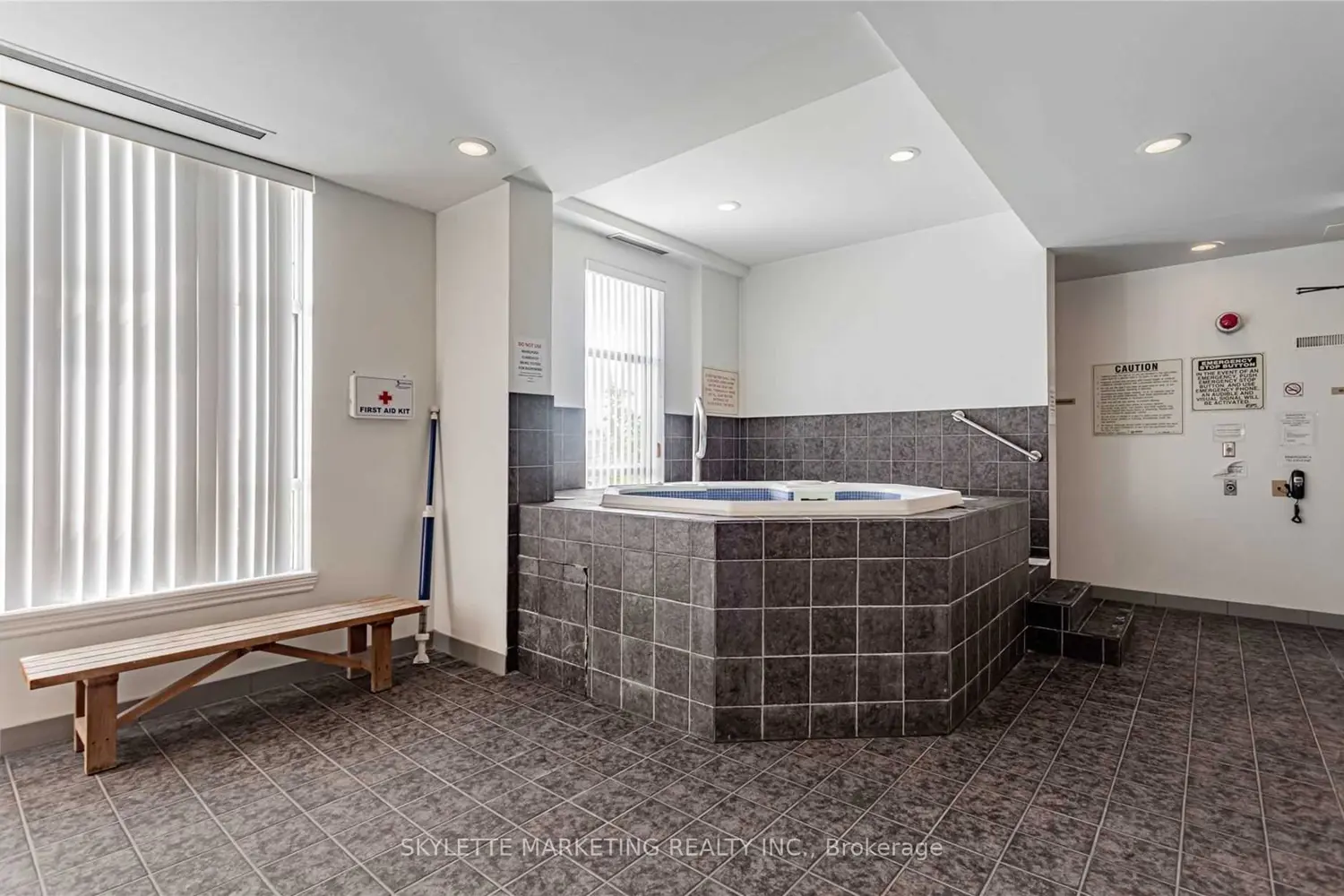 Additional image 5 of 1720 Eglinton Avenue 101