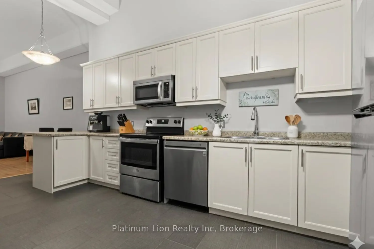 Additional image 16 of 80 King William Street 212