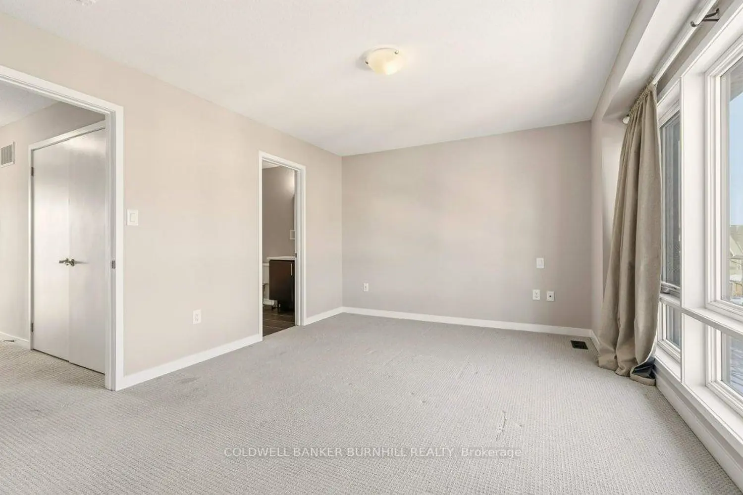 Additional image 14 of 510 North Service Road 13