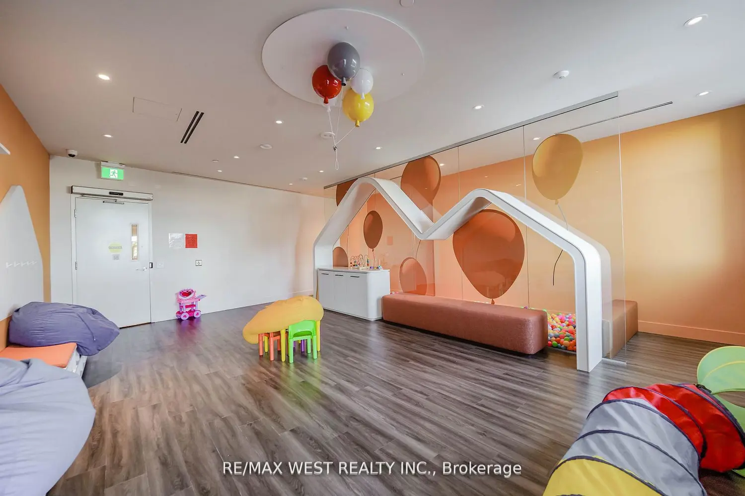 Additional image 8 of 50 Upper Mall Way 1101