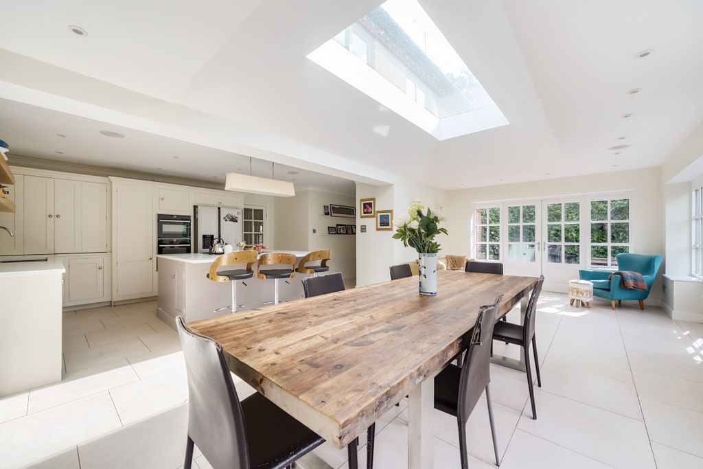 Additional image 5 of 5 bed detached house for saleThe Green, Henley-On-Thames RG9