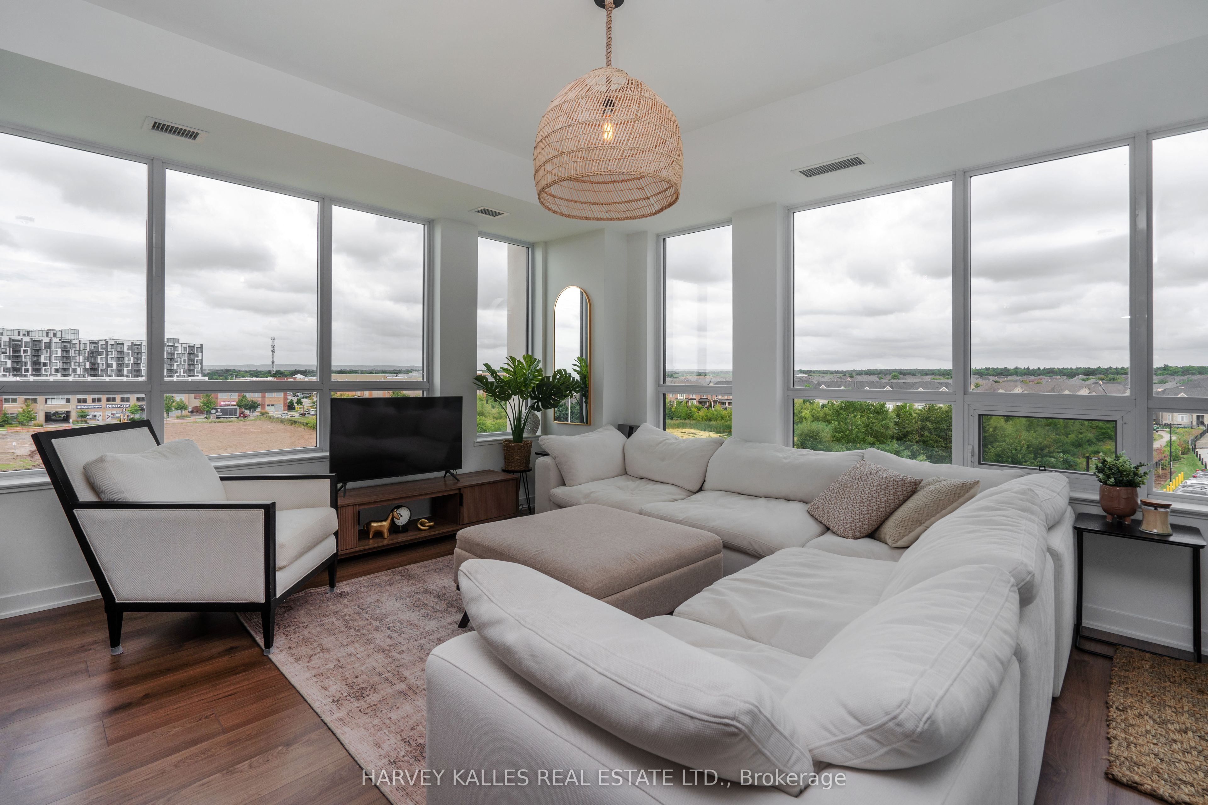 Additional image 3 of 432-405 Dundas Street W, Oakville, ON, L6M 5P9