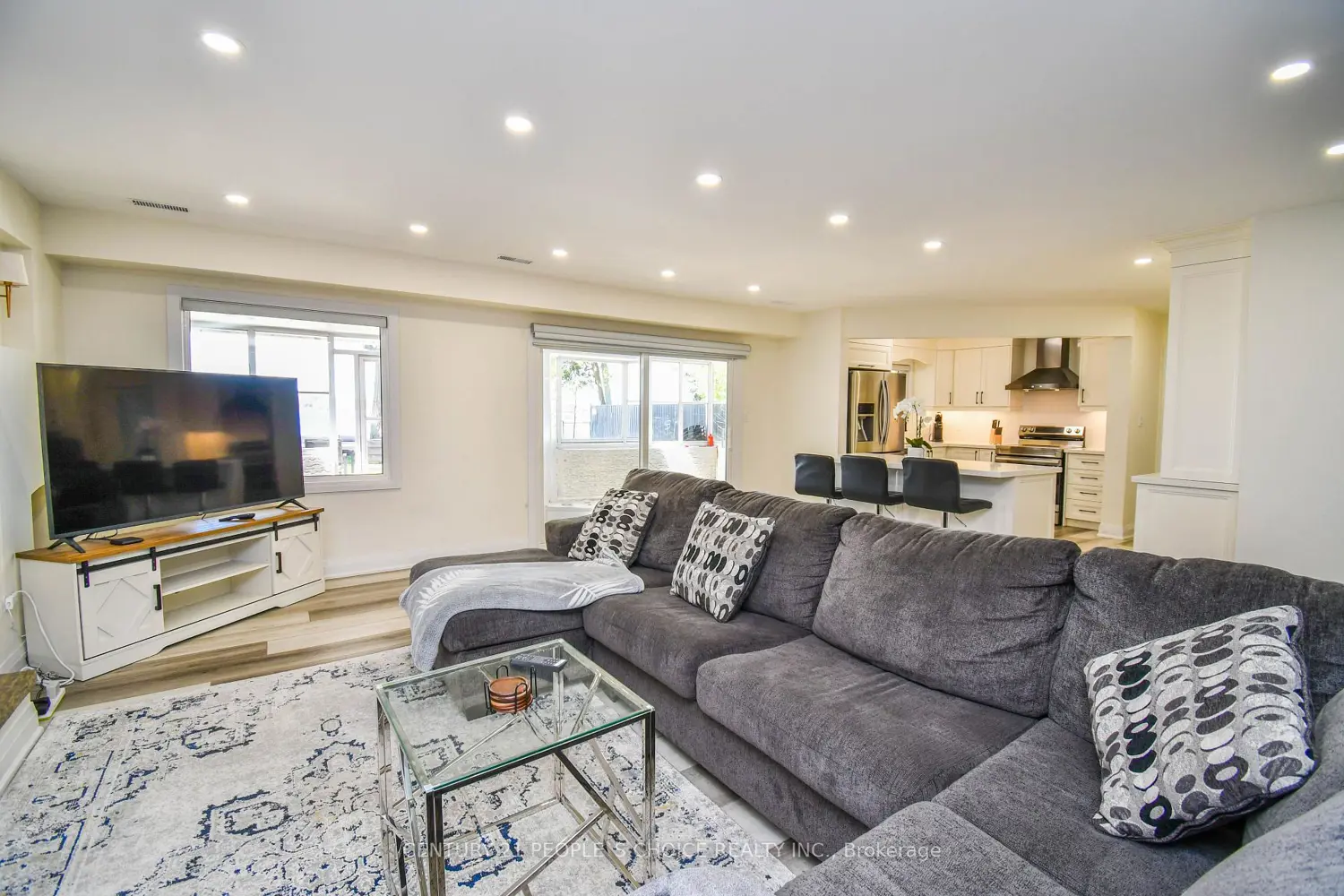 Additional image 11 of 694 Broadview Avenue