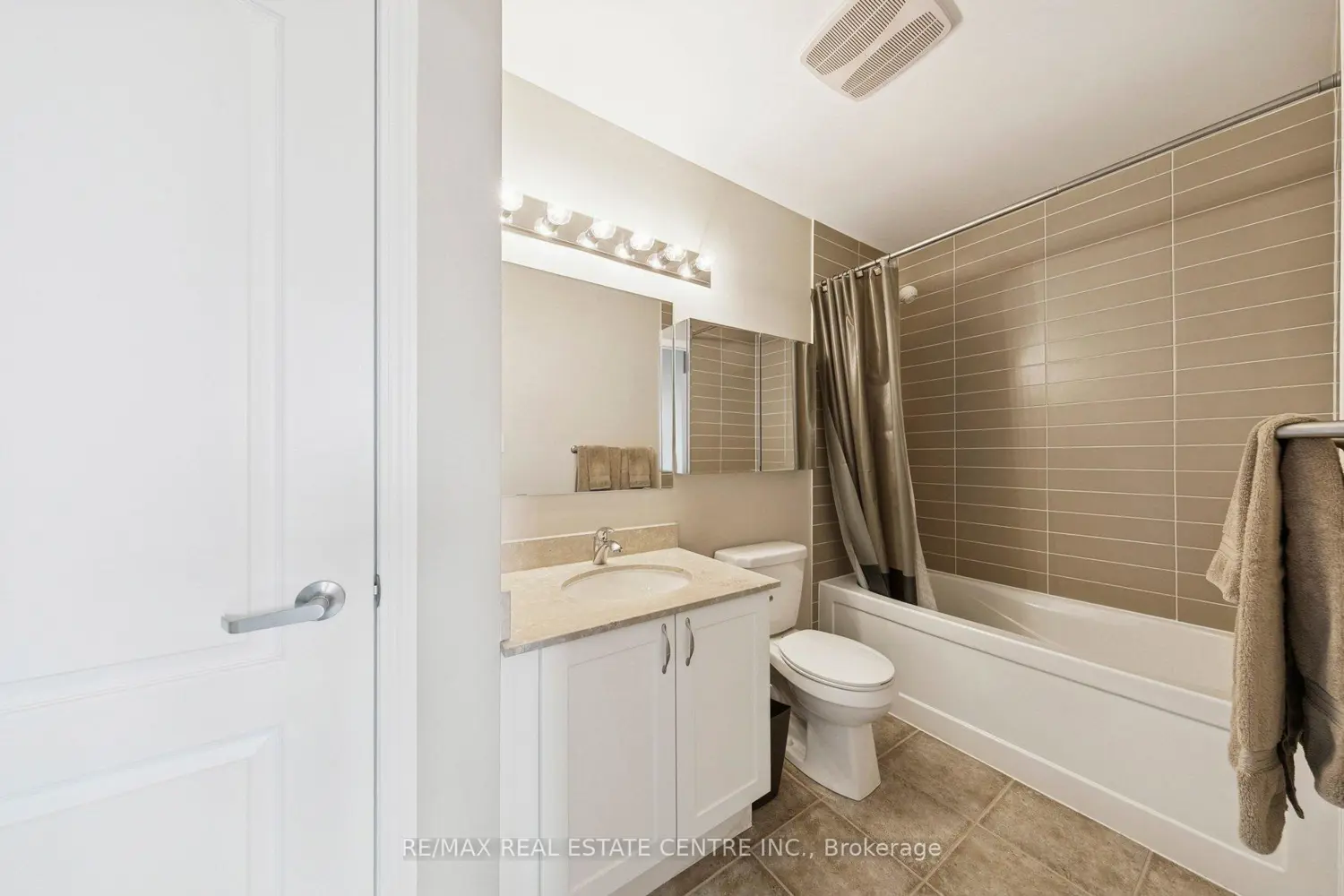 Additional image 11 of 3865 Lake Shore Boulevard 604